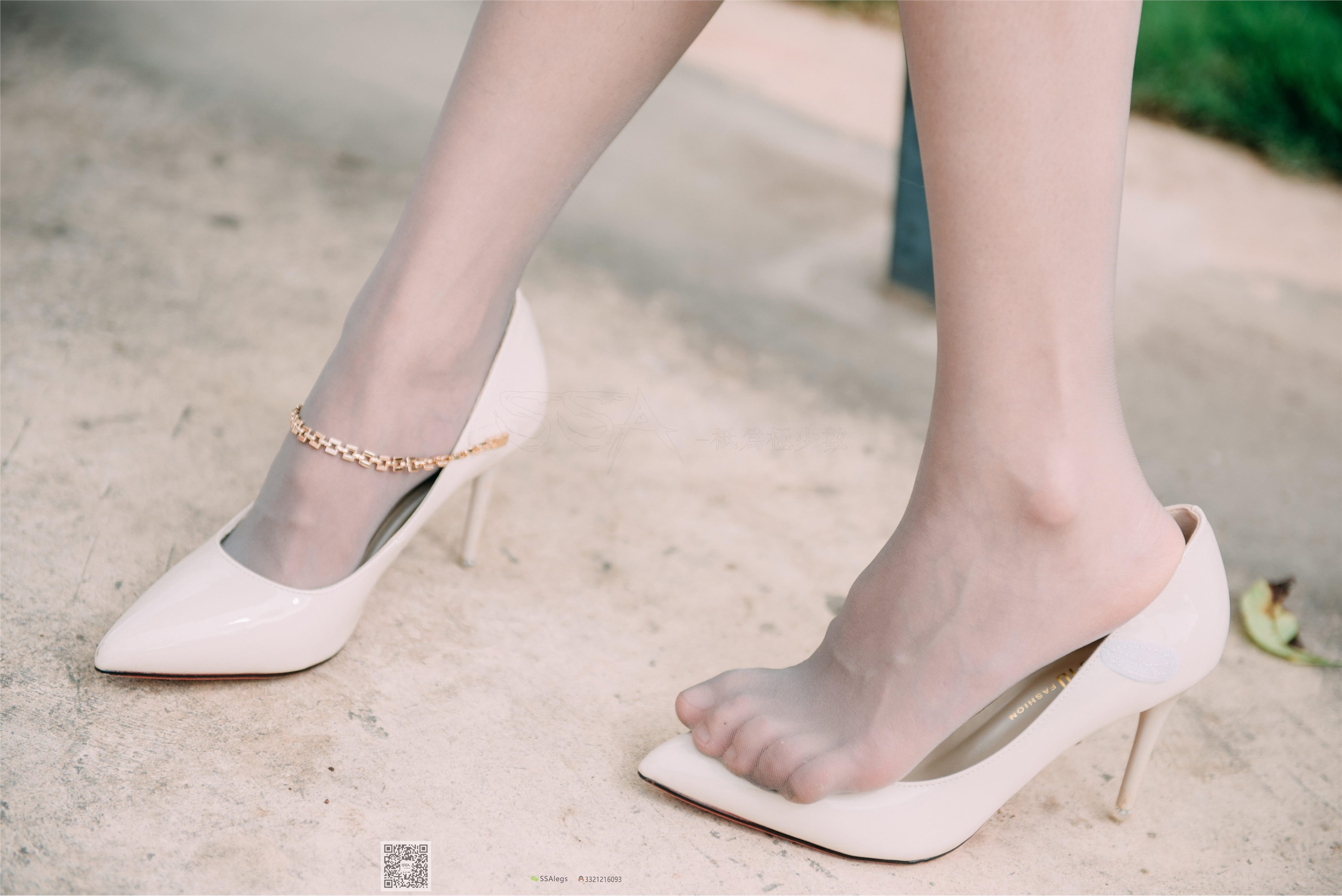 SSA丝社 NO.007 nono 街拍灰丝特辑